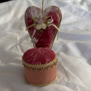 Elegant Pink Velvet Christmas tree decoration